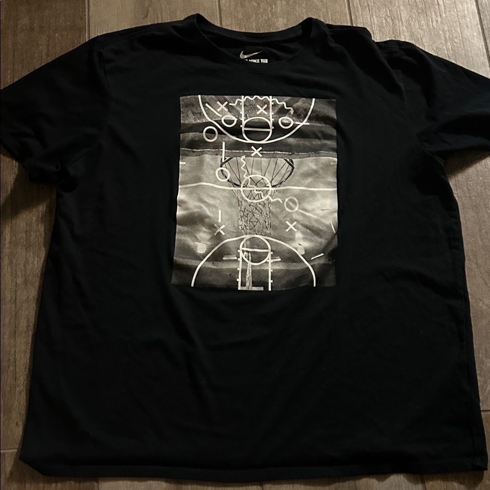 Nike Black Graphic T-Shirt